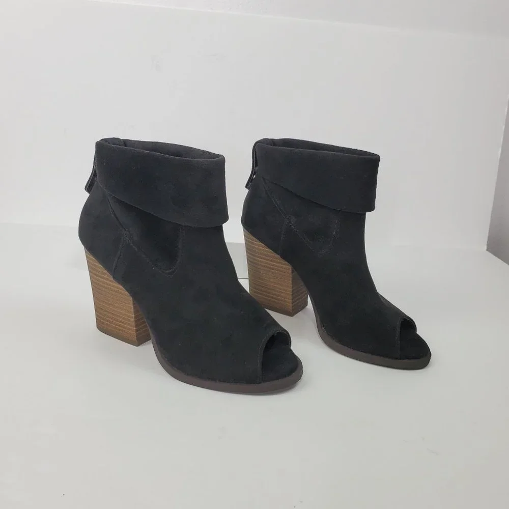 pop black faux